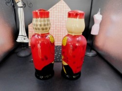 2 nesting dolls tall back